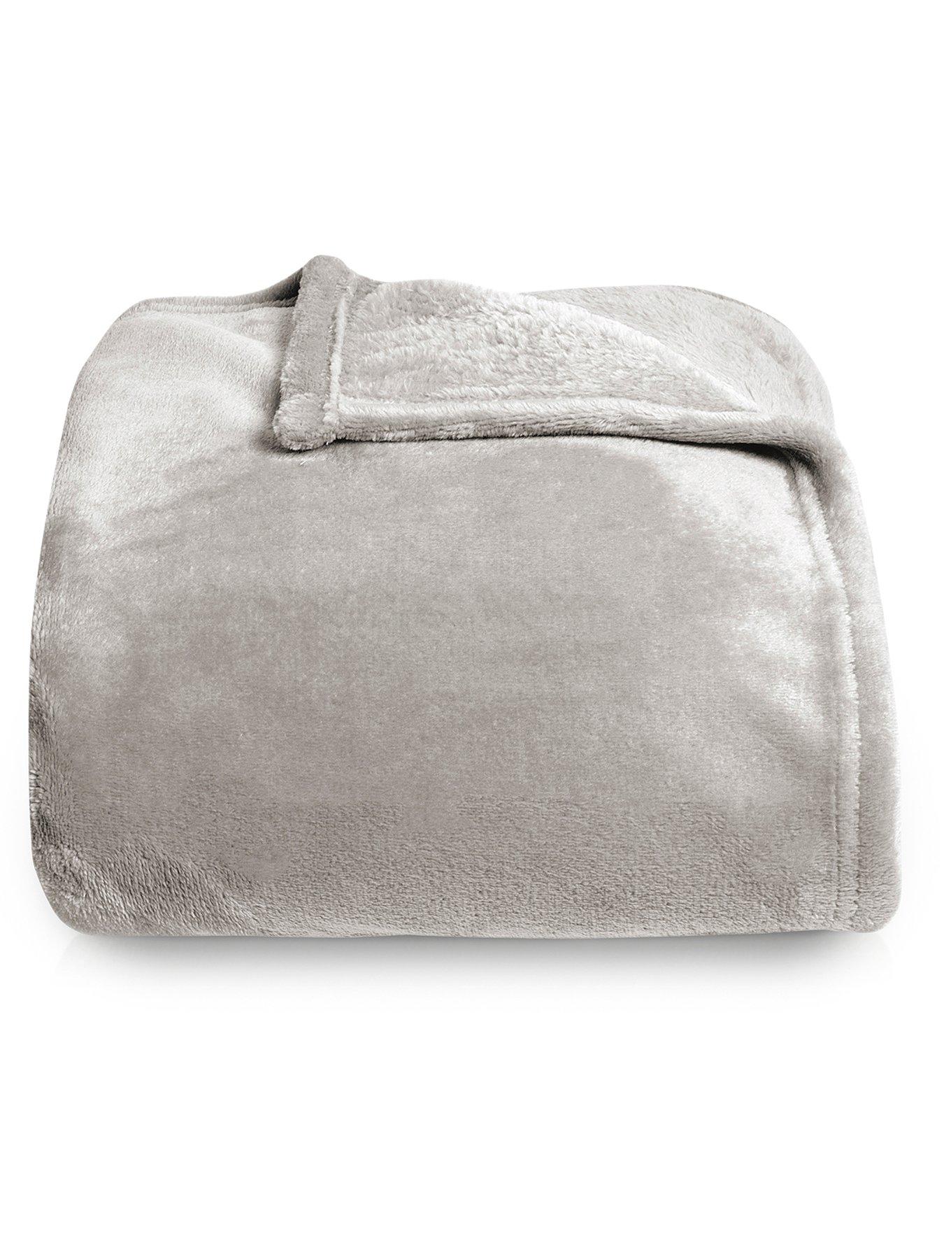 silentnight-supersoft-throw-130-x-150-cm-silver