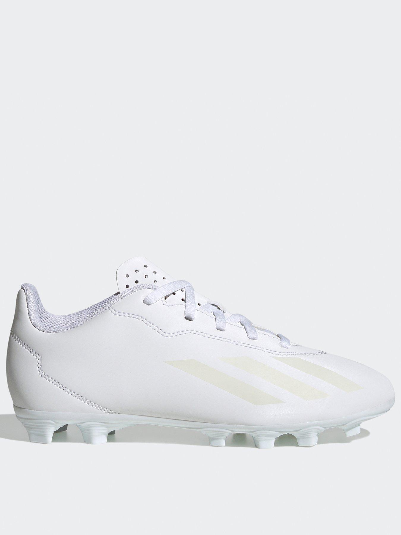 Soccer boots deals adidas 218