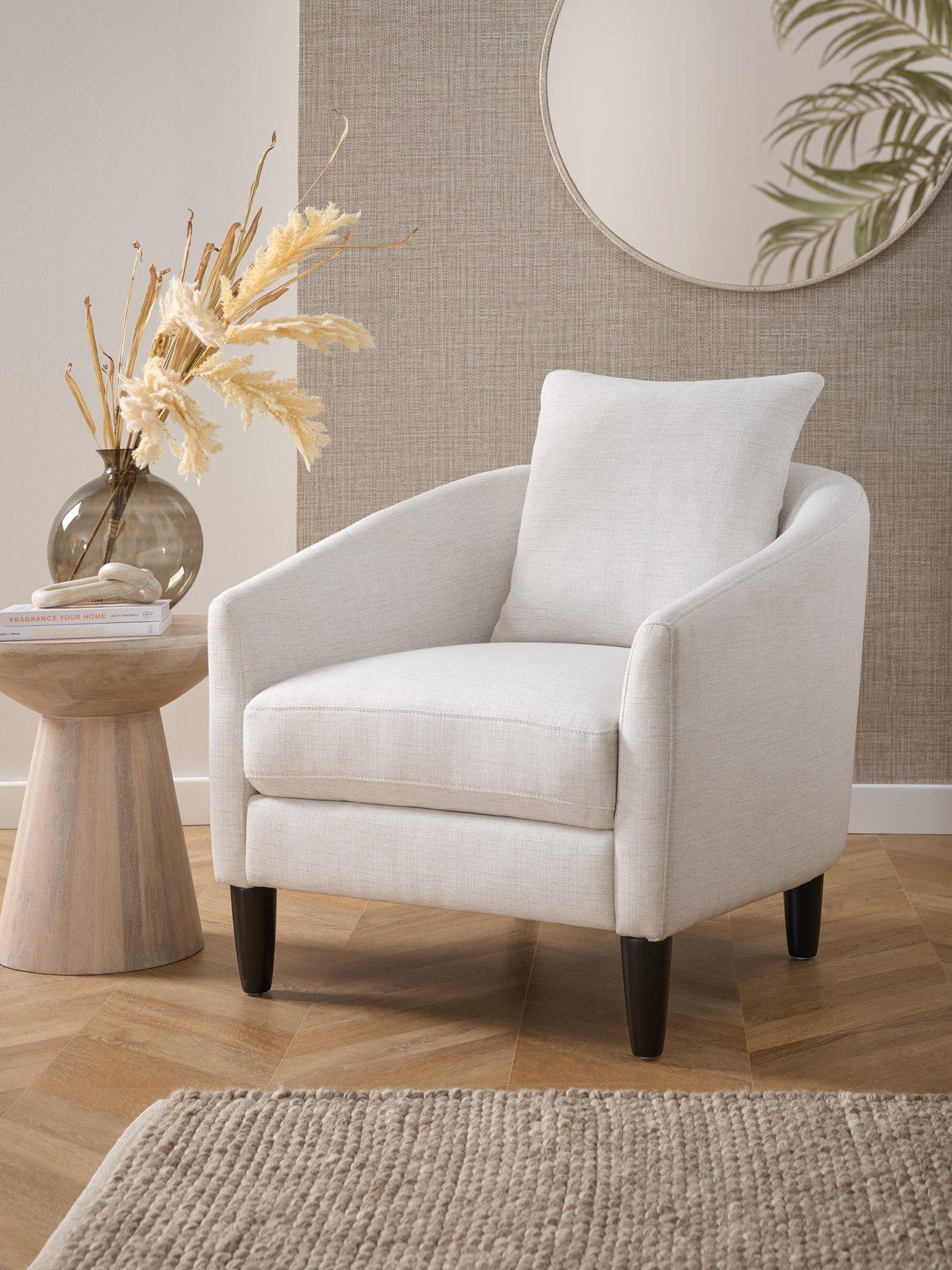 Carla store accent chair