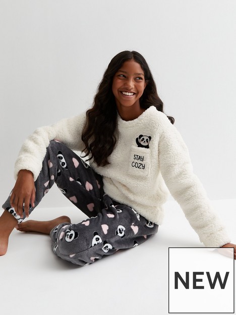 new-look-915-girlsnbspjogger-pyjama-set-with-panda-print-white