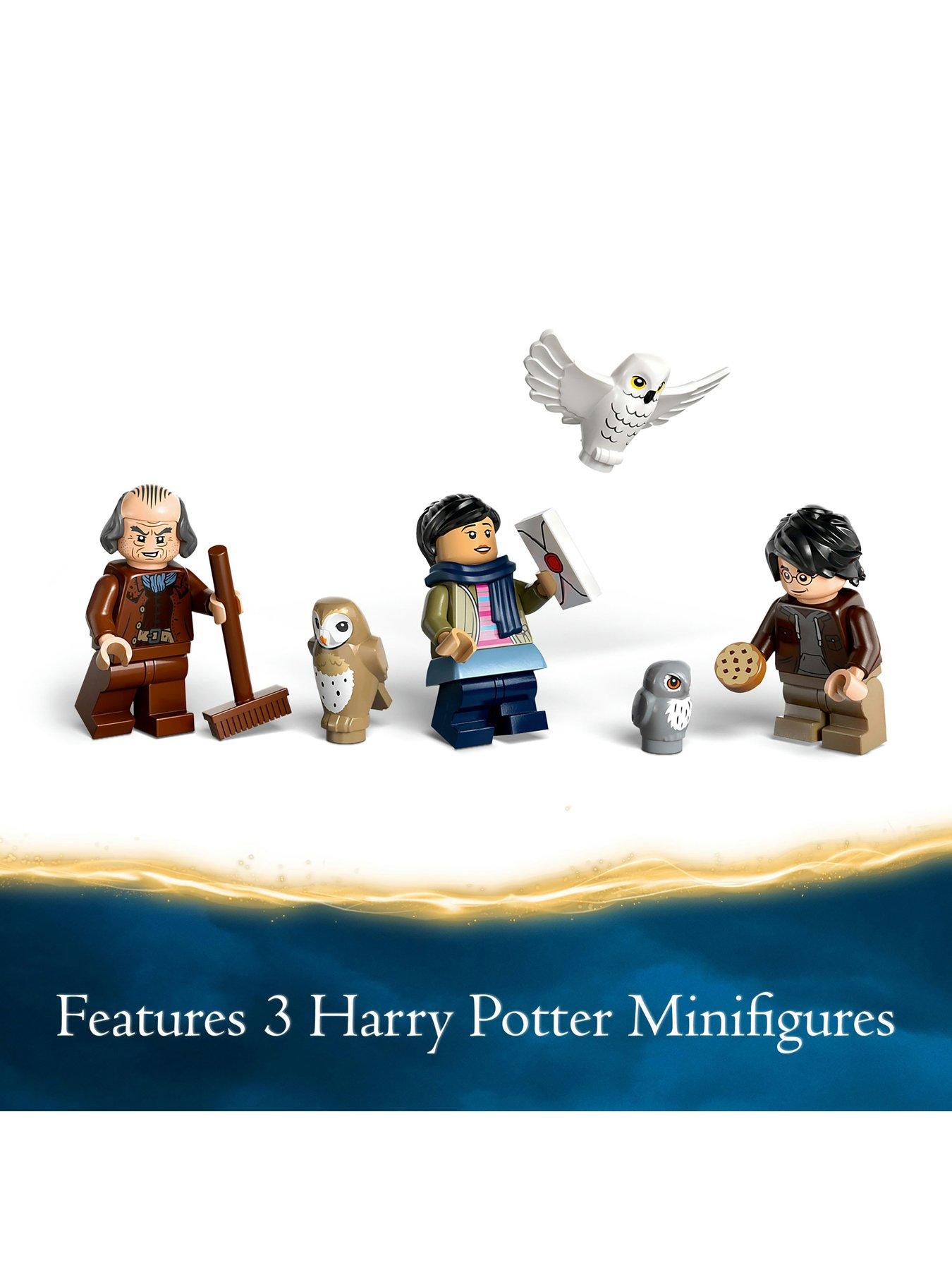 Image 6 of 8 of LEGO Harry Potter Hogwarts Castle Owlery Toy 76430