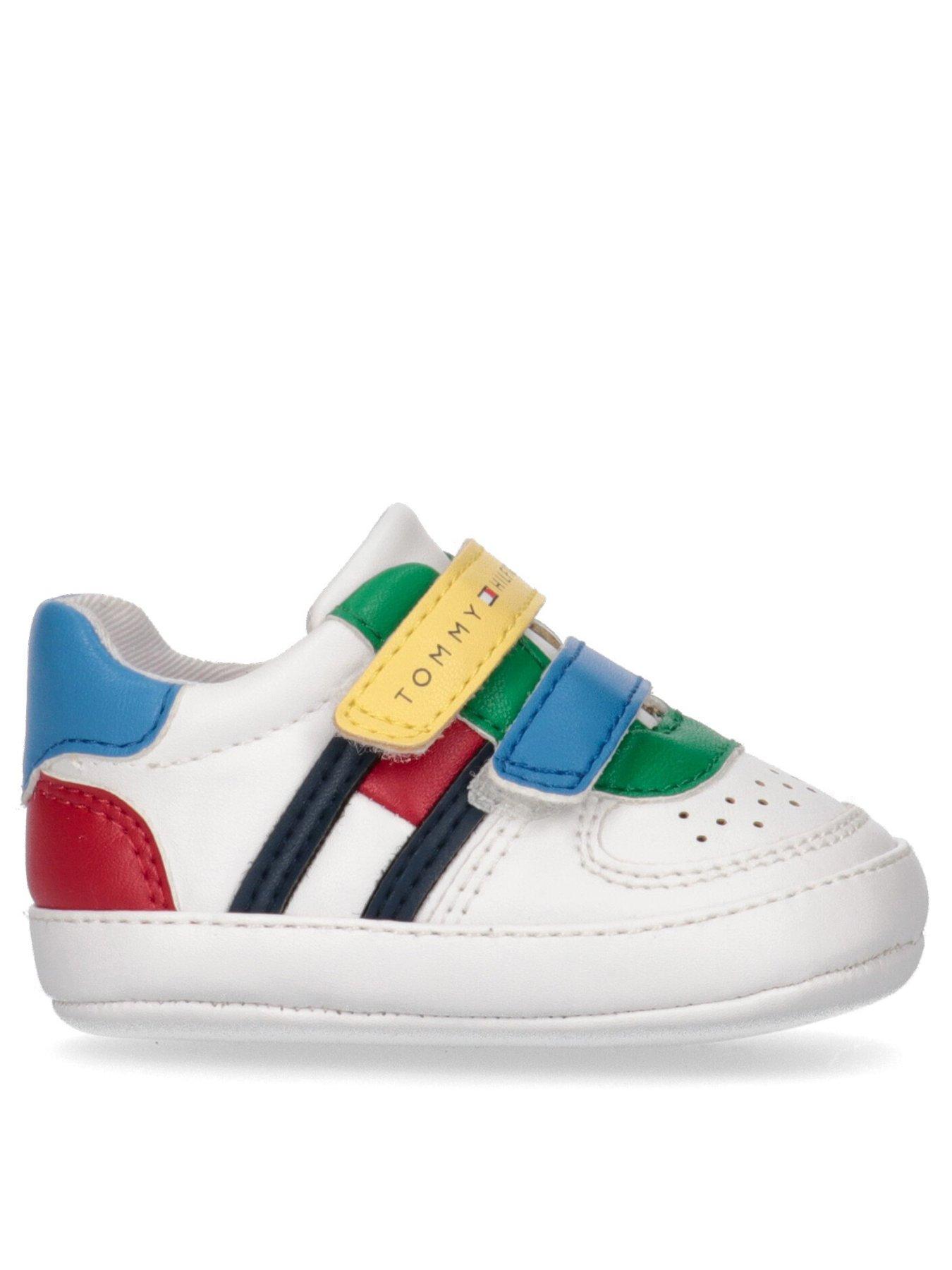 Tommy hilfiger shoes with bows hot sale on front