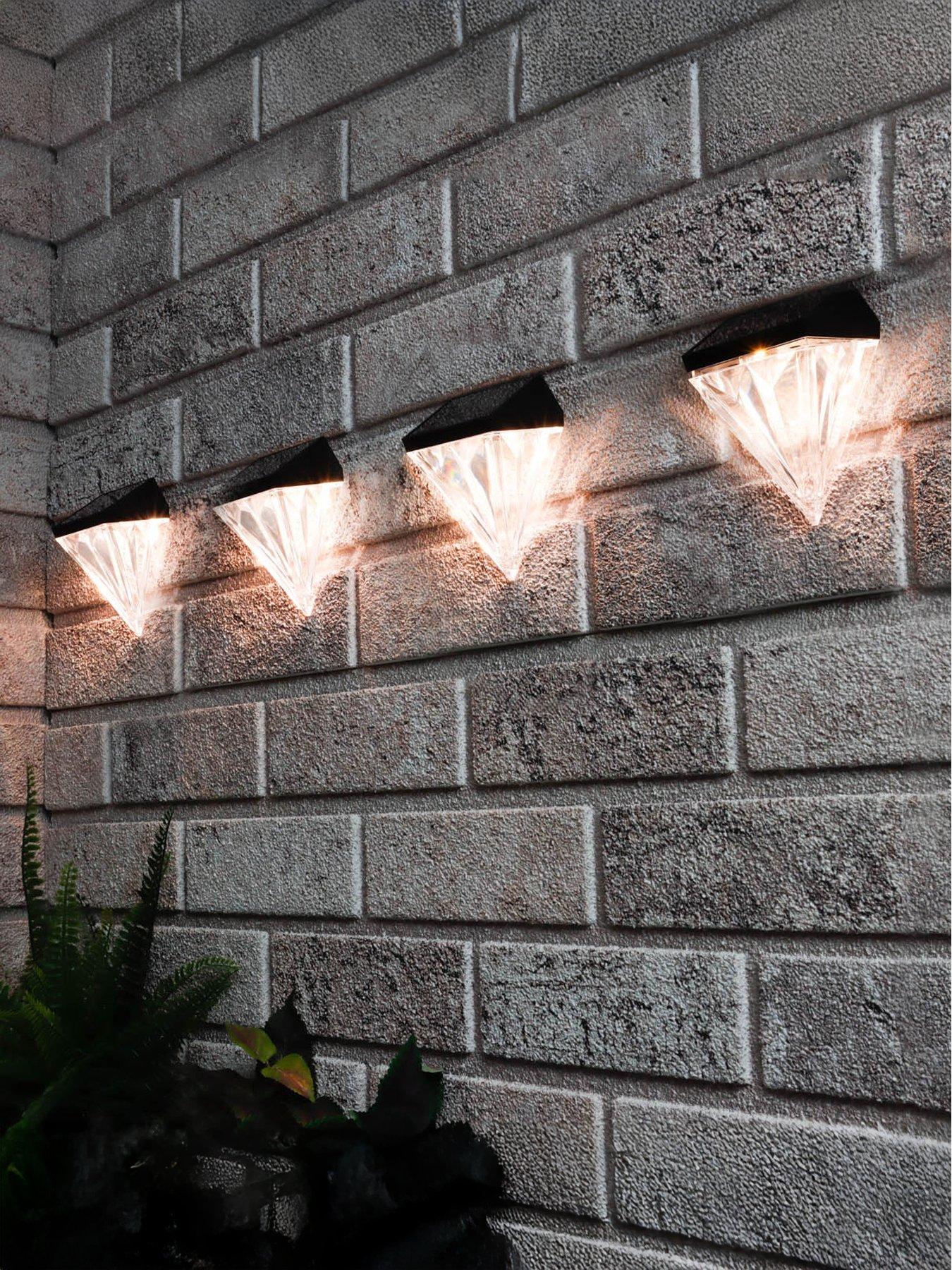 Product photograph of Streetwize Solar Diamond Fence Lights Pack Of 4 from very.co.uk