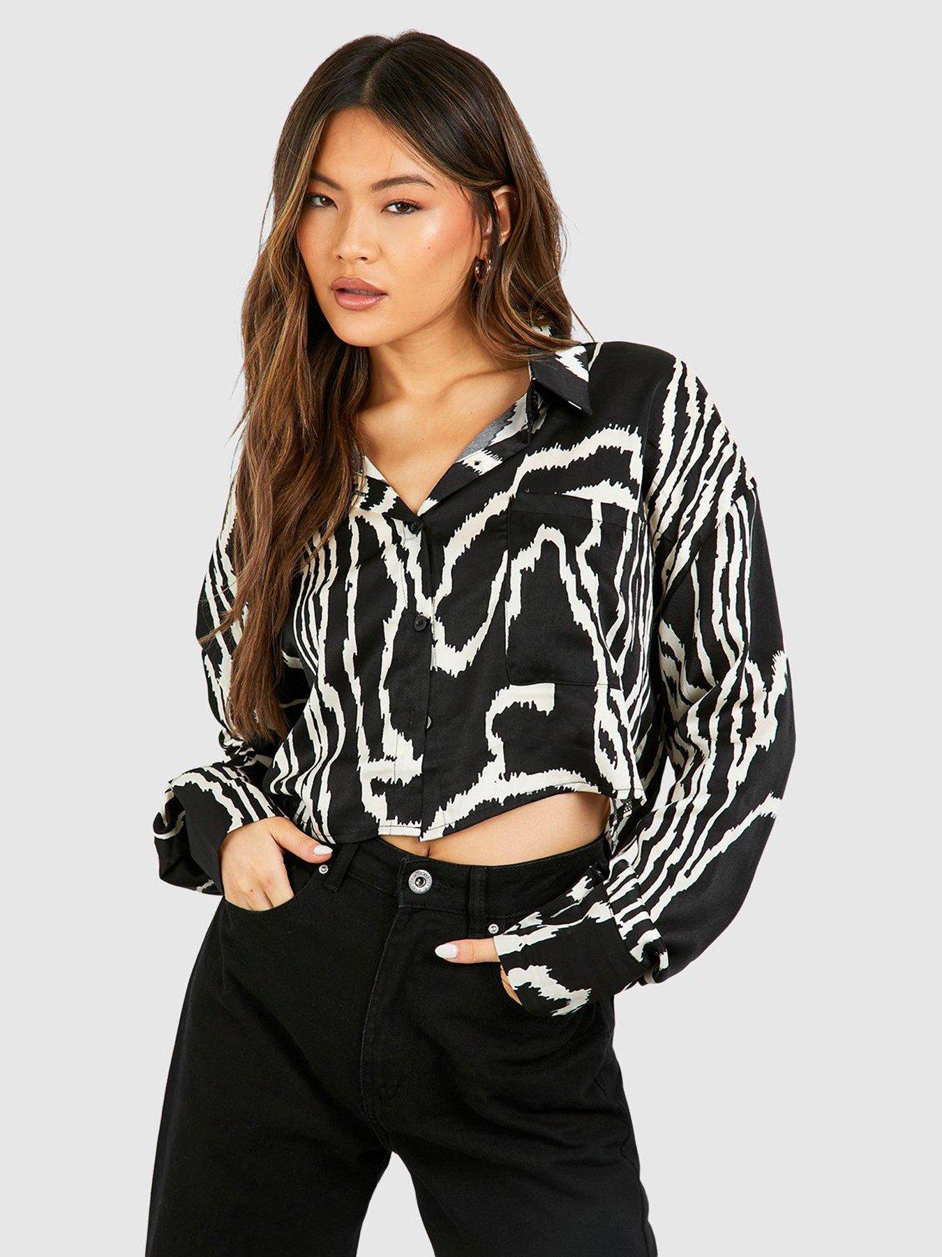 Boohoo Satin Abstract Boxy Crop Shirt - Black