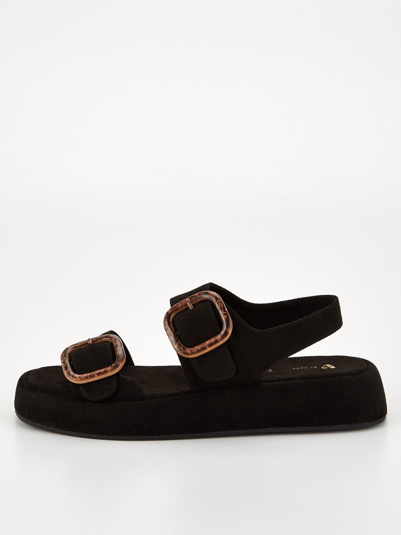 Very flat sandals top