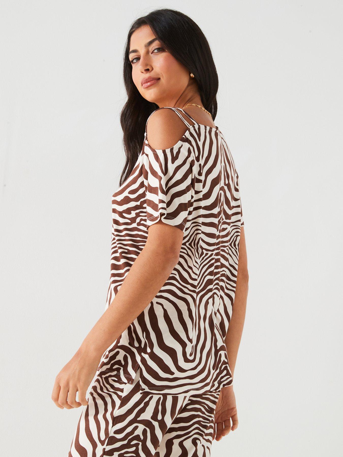 Image 5 of 6 of Everyday Slouch Strap Shoulder Detail T-Shirt - White/Brown