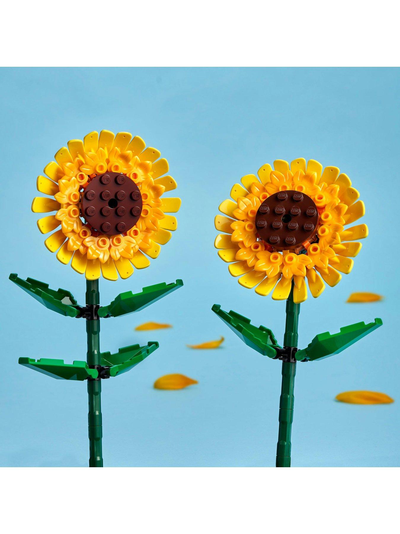 Image 4 of 7 of LEGO Botanical Botanicals Sunflowers Set 40524