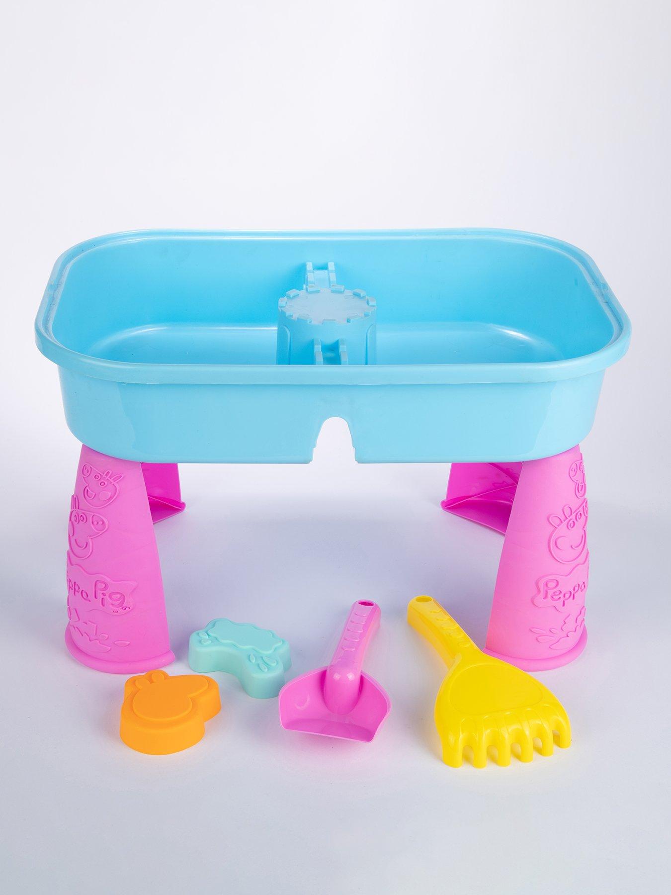 undefined Sand and Water Table