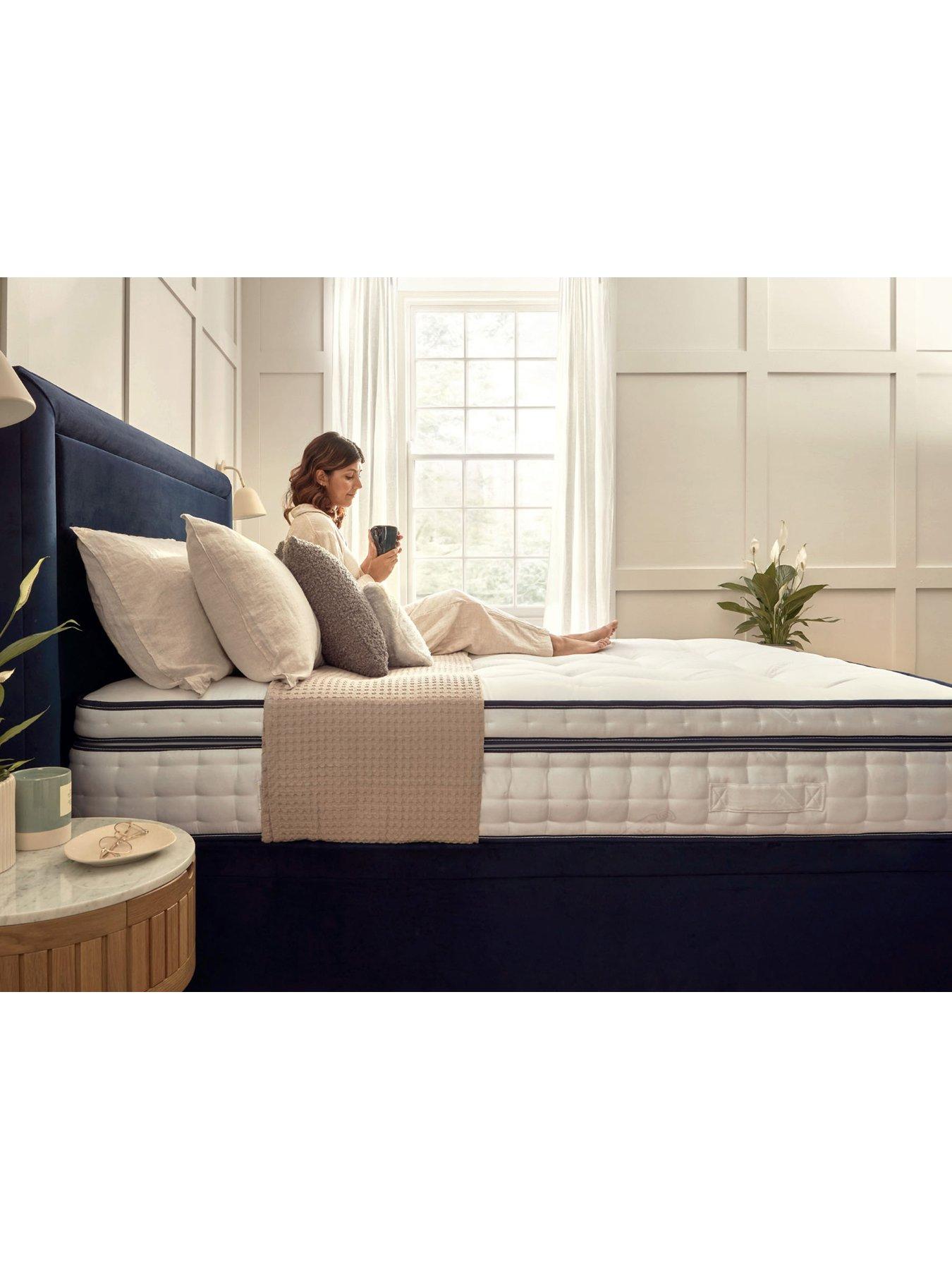Image 5 of 8 of Silentnight British Wool 3000 Pocket Box Top Mattress - Medium firmness