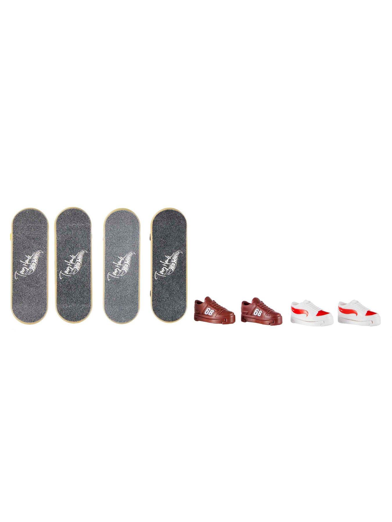 Image 3 of 8 of Hot Wheels Skate 4-Pack Fingerboard Assortment