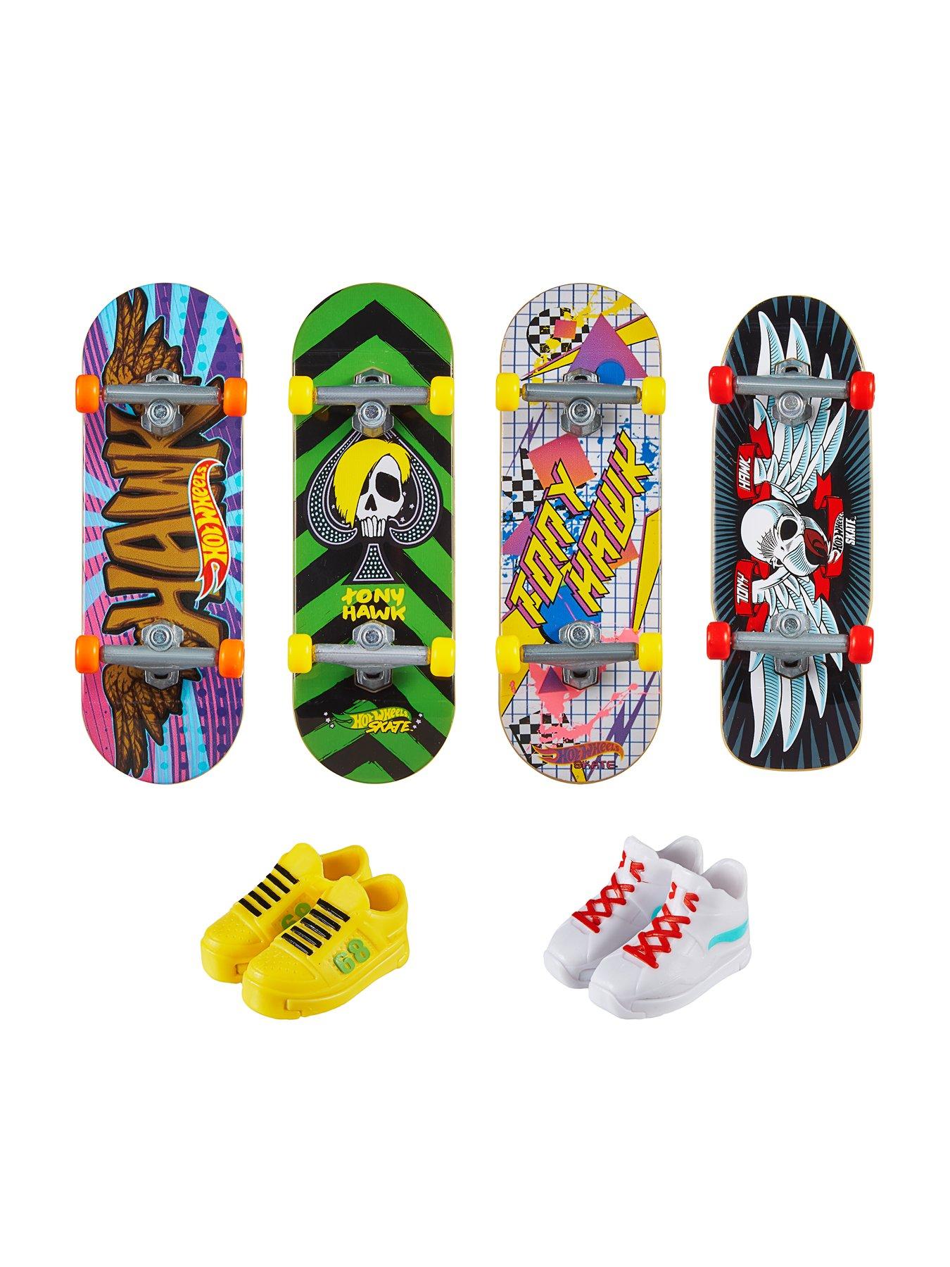 Image 7 of 8 of Hot Wheels Skate 4-Pack Fingerboard Assortment