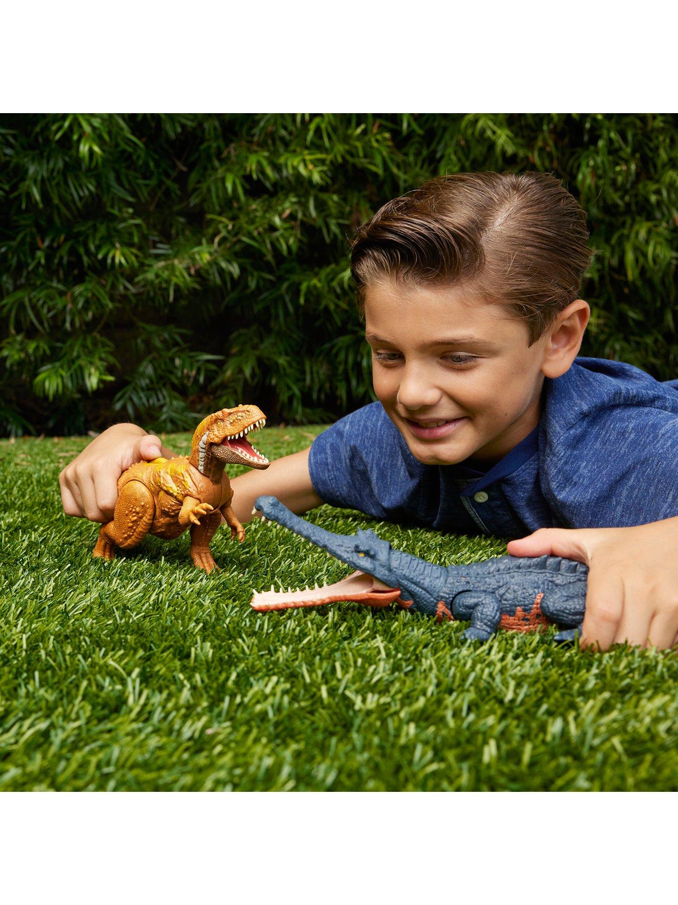 JURASSIC WORLD Wild Roar Dinosaur Figure Gryposuchus Very.co.uk