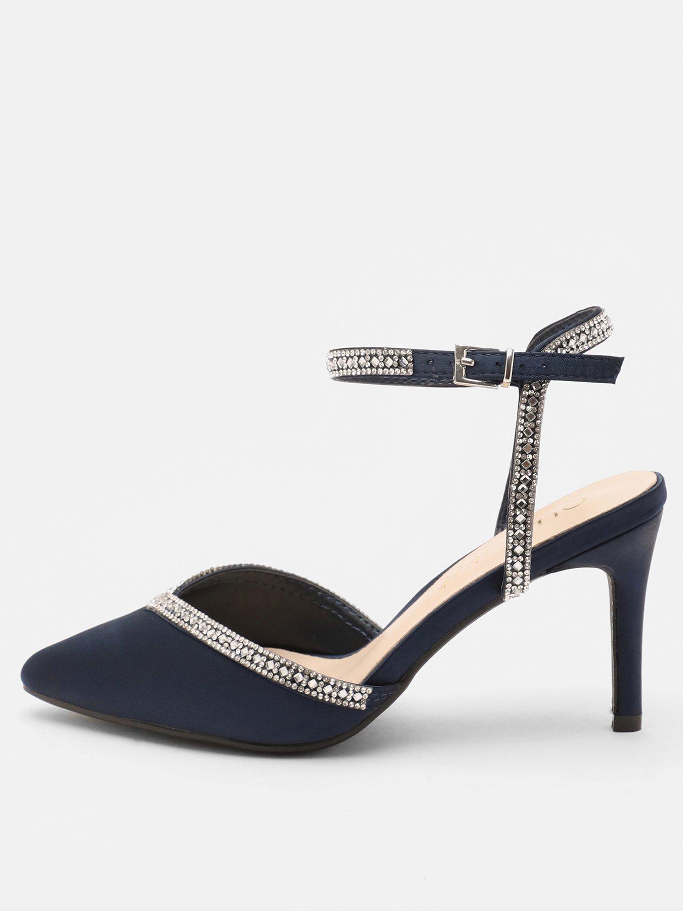 Wide deals navy heels