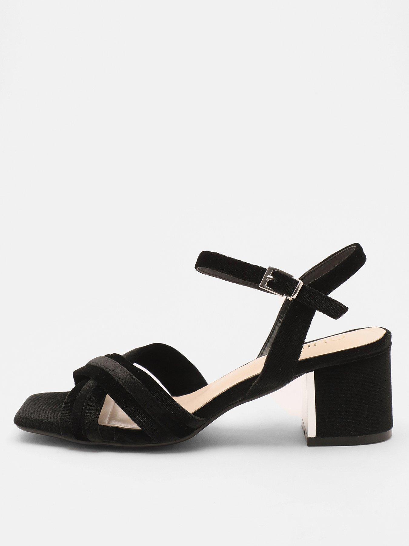 Wide fit discount heeled sandals uk