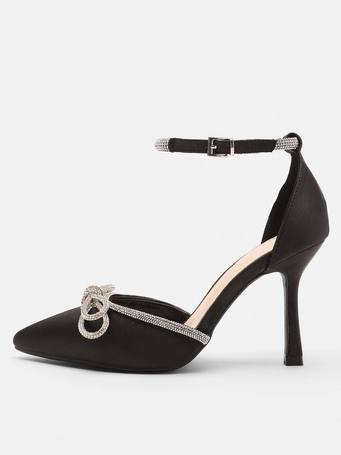 Black court shop heels wide fit