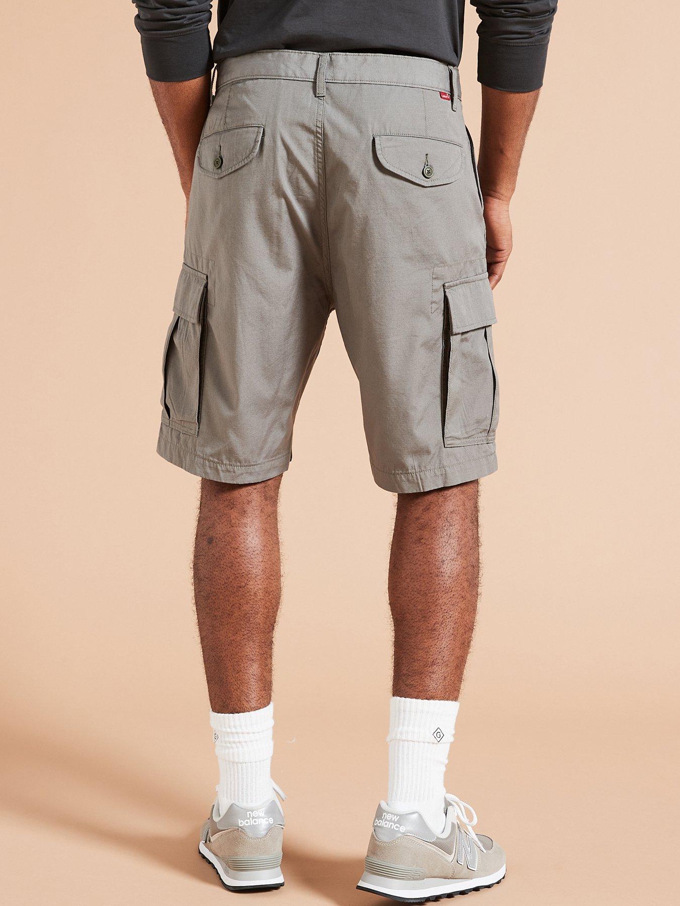 Khaki store levi shorts