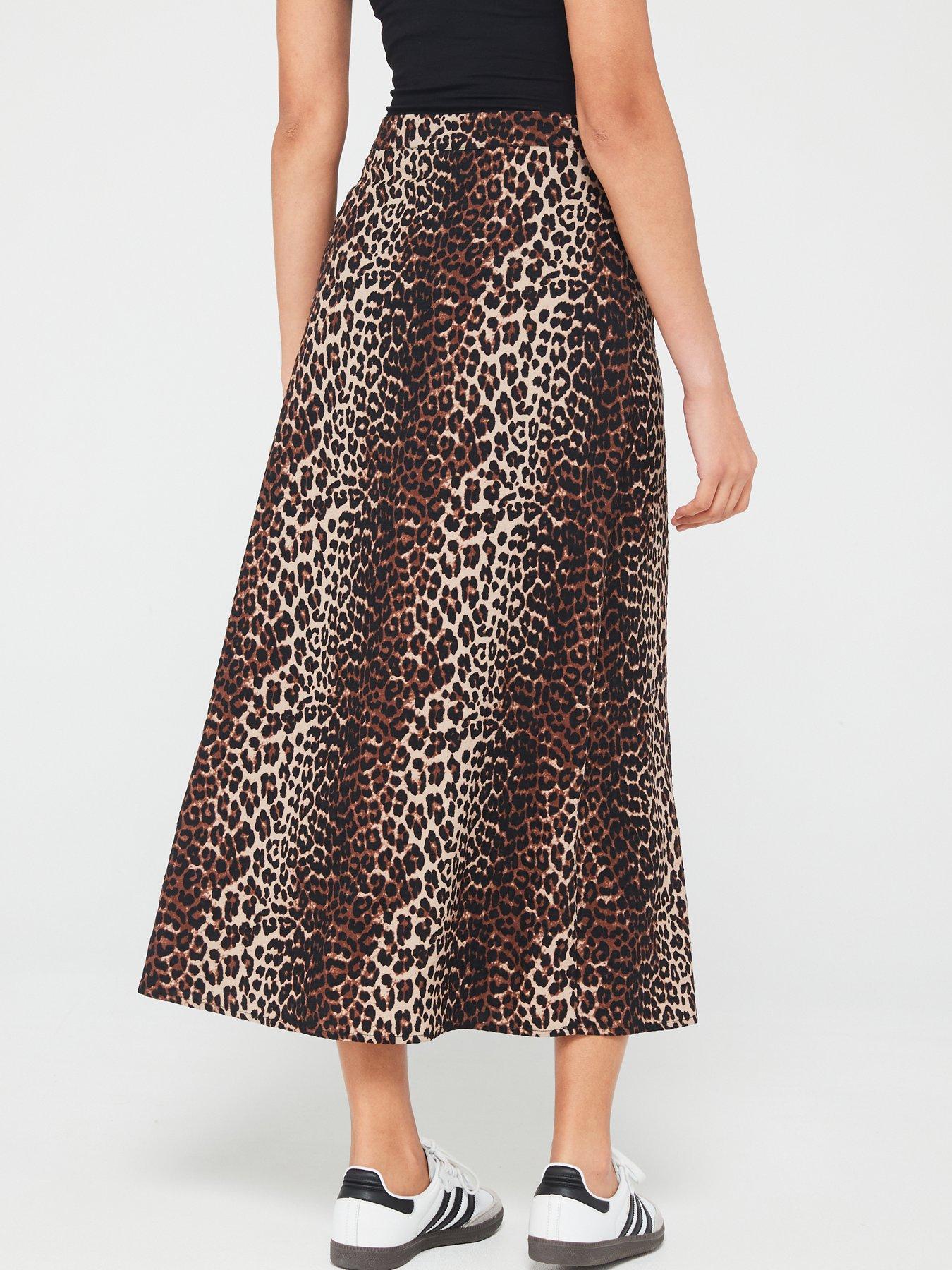 Leopard print shop skirt very