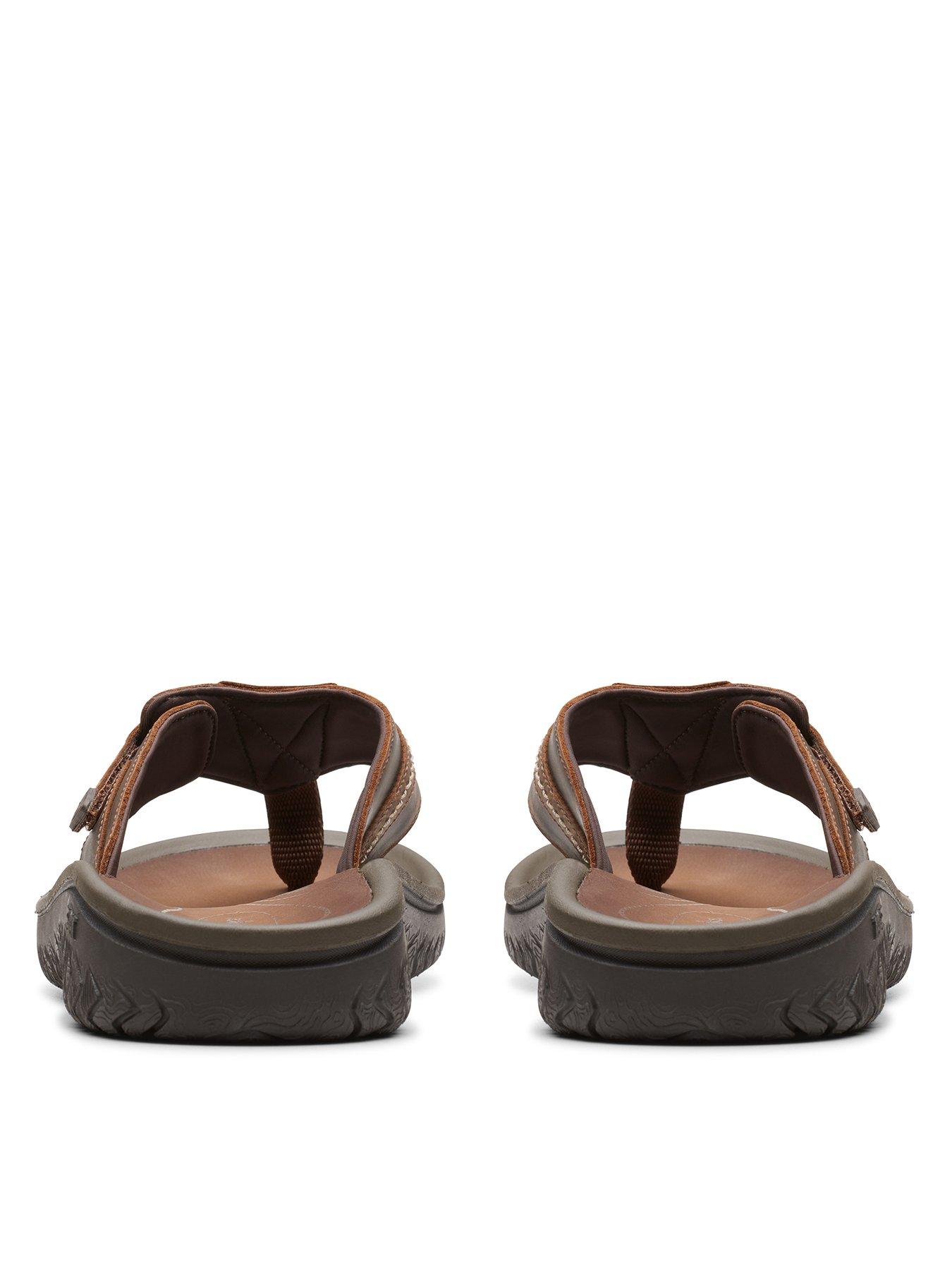 Clarks brown leather cheap flip flops