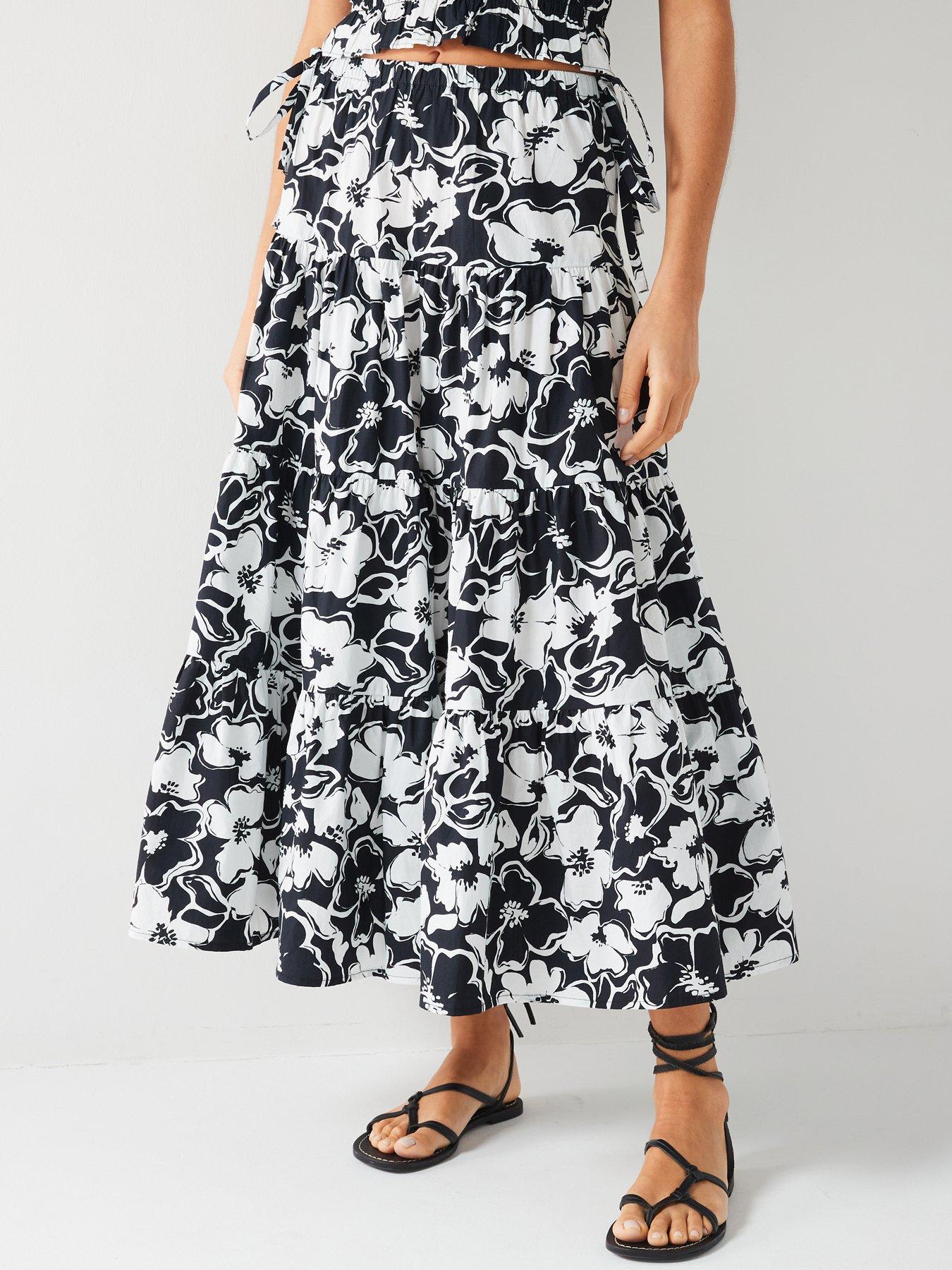 V by Very Printed Tiered Midi Skirt Co ord Black White