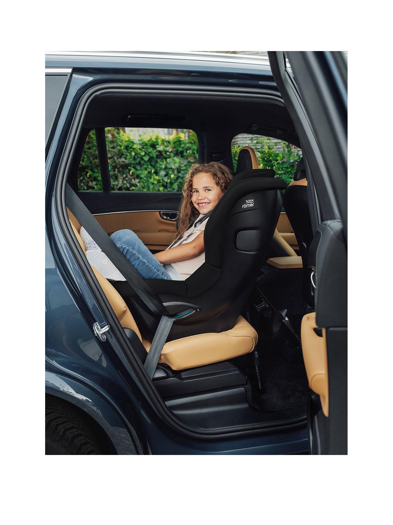 Image 2 of 7 of Britax Safe Way M 3 Months - 7 Years Approx Height 61 - 125 cm 36 kg Extended Rear Facing Car Seat Manual Tightening Tethers - Space Black