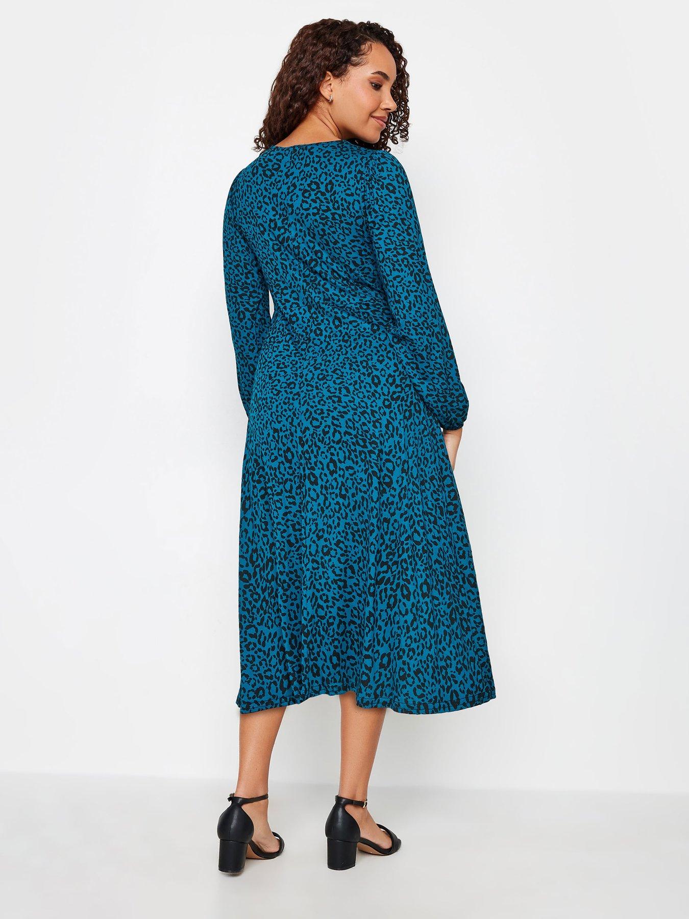 Petite Ribbed Knit Flippy Hem Dress