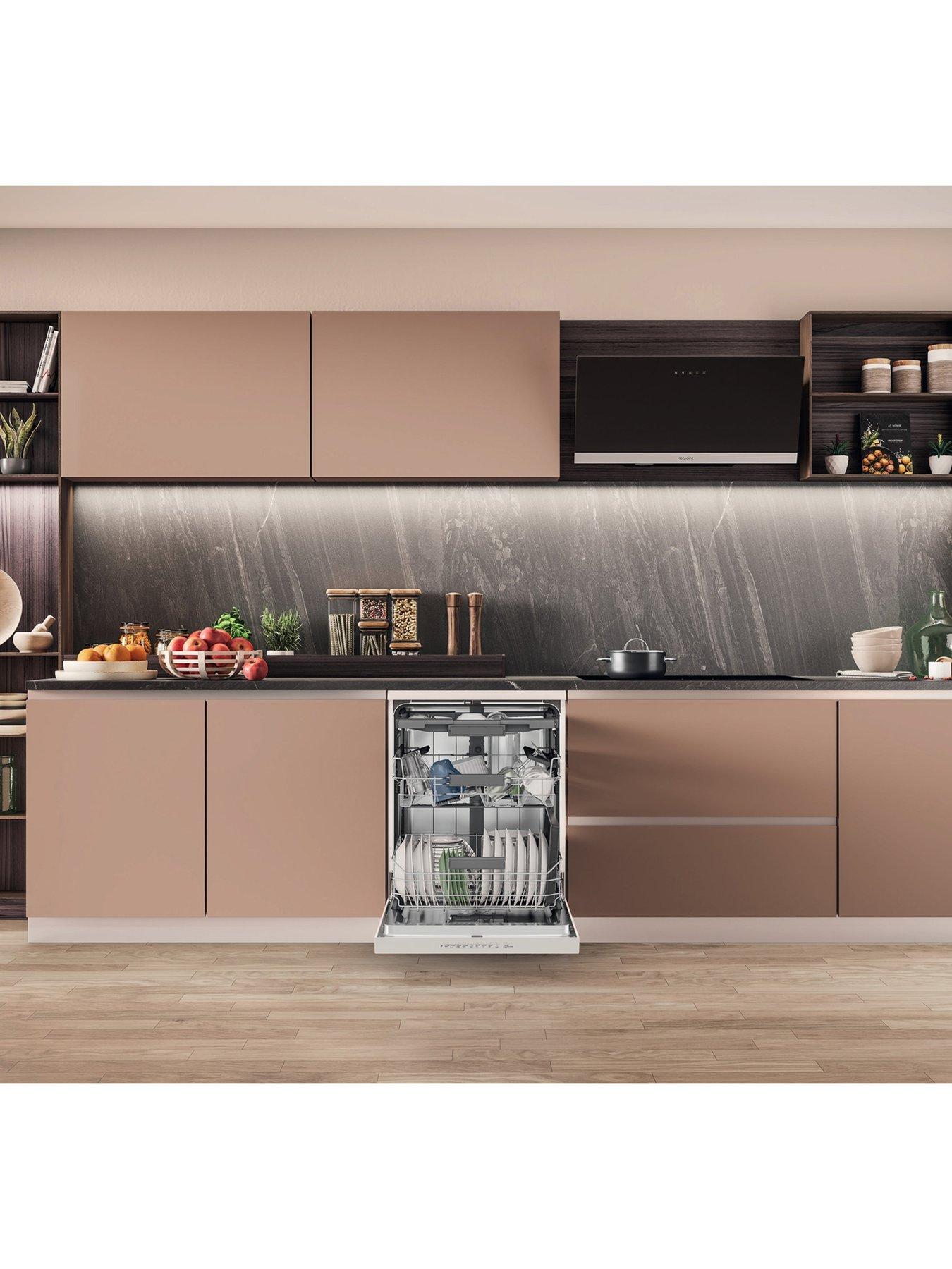 Image 3 of 7 of Hotpoint HD7FHP33UK 15 Place Full Size Freestanding Dishwasher - White