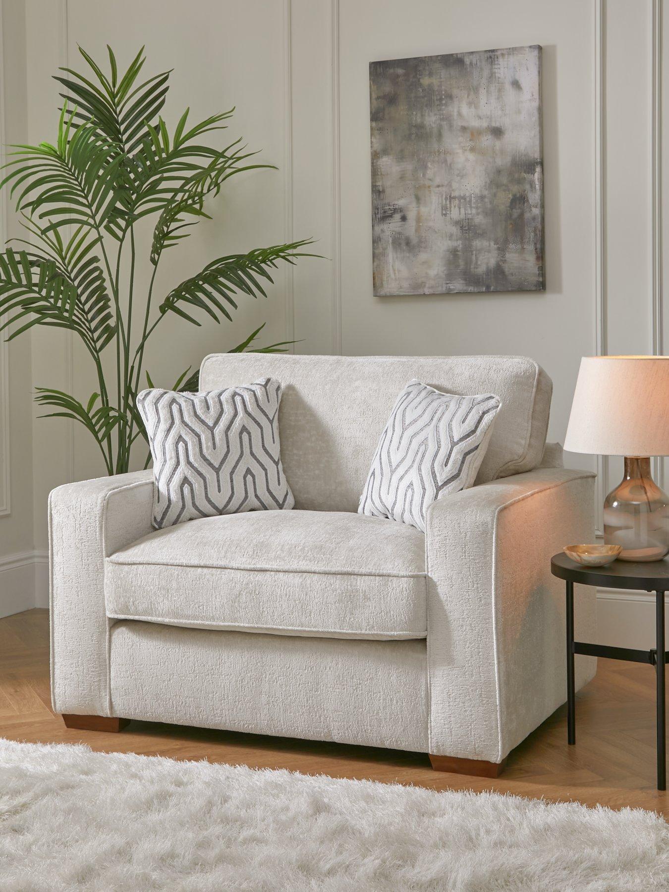 undefined Elsa Fabric Love Chair