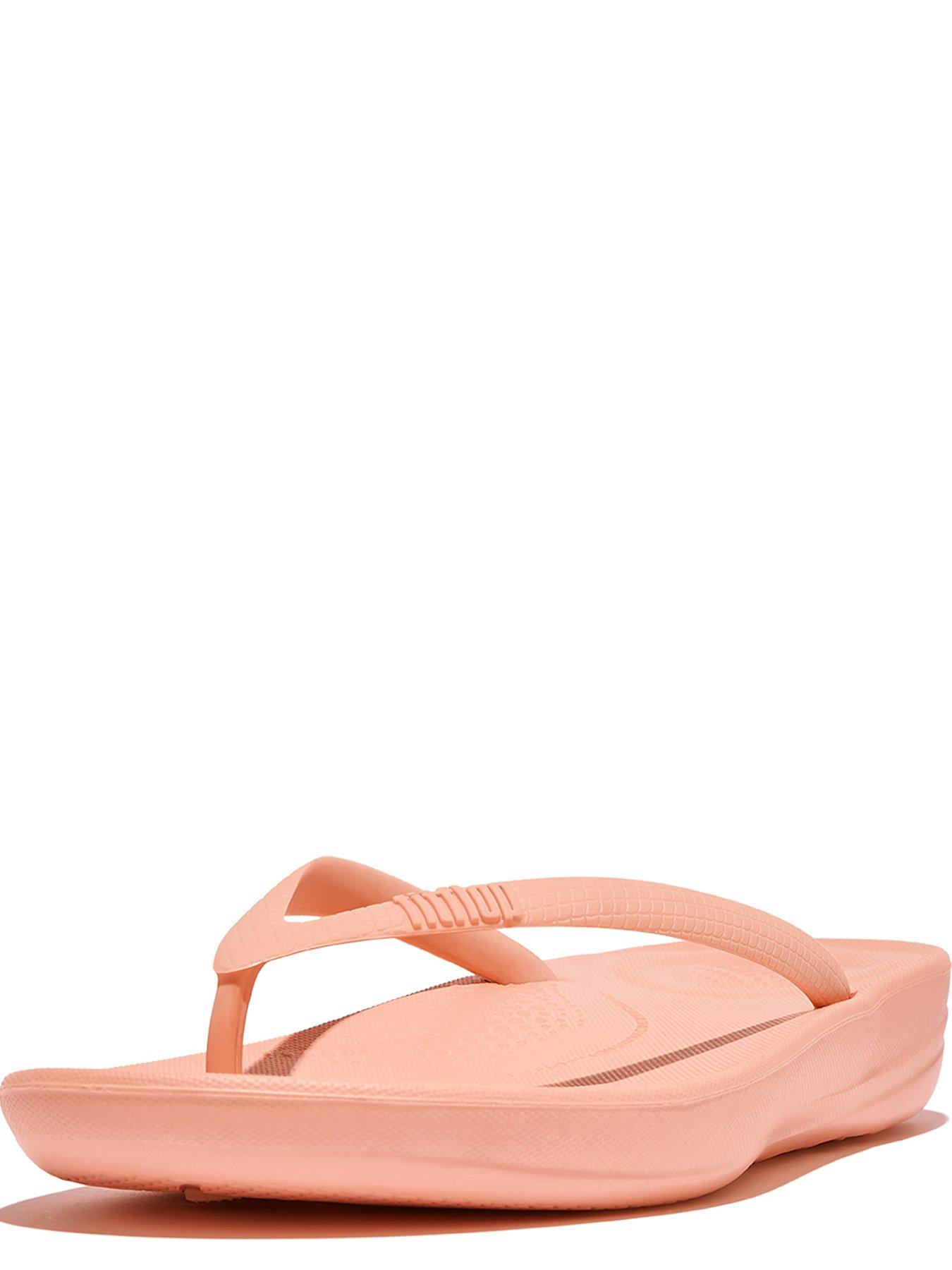 FitFlop Iqushion Ergonomic Flip-flops - Blushy - Pink | Very.co.uk