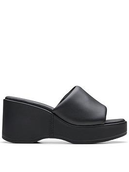 clarks clarks manon glide leather wedged sandals - black