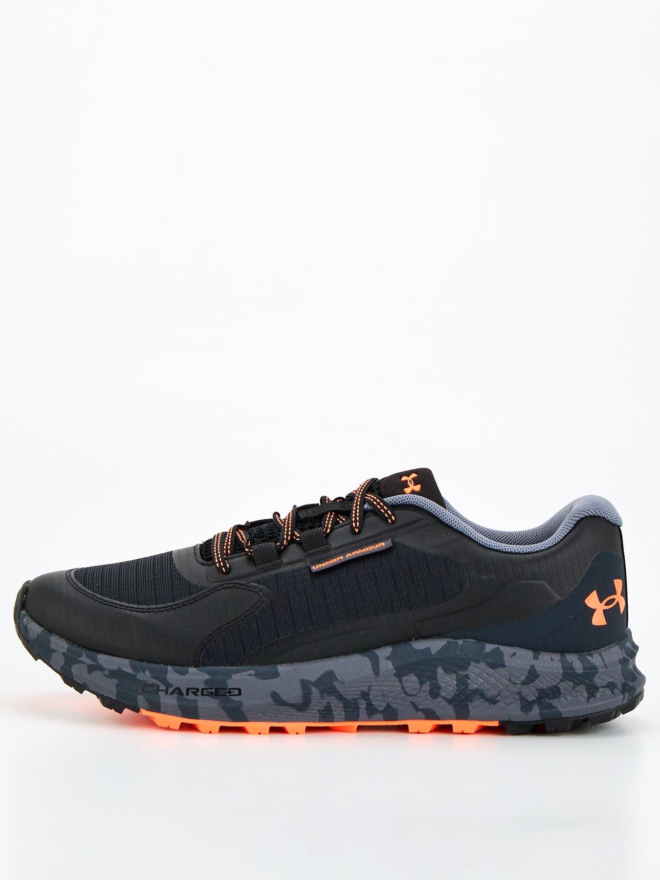 undefined Running Bandit Trail 3 Trainers - Black/Orange