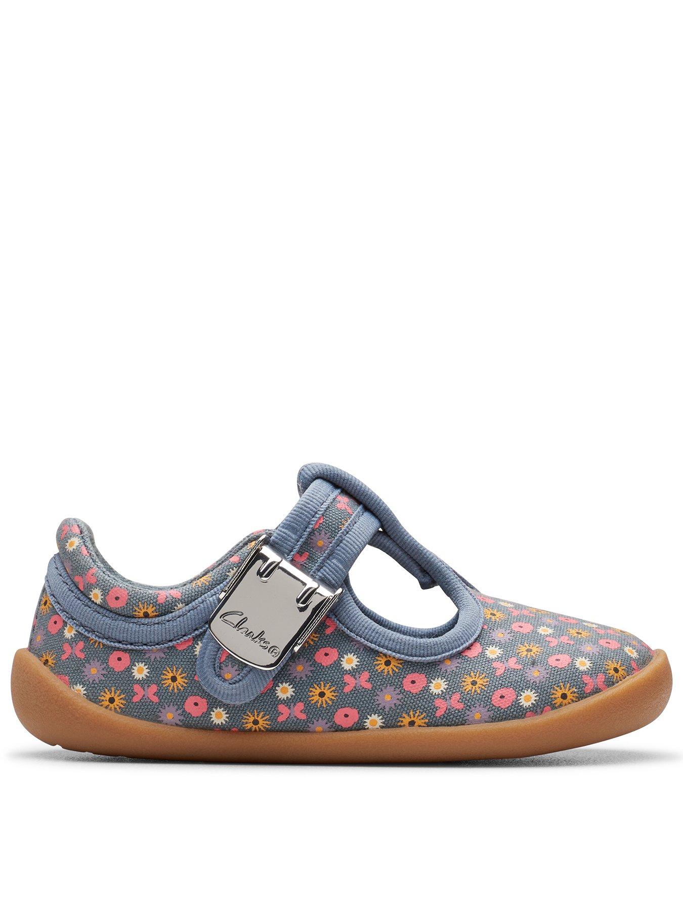 Clarks canvas on sale baby shoes