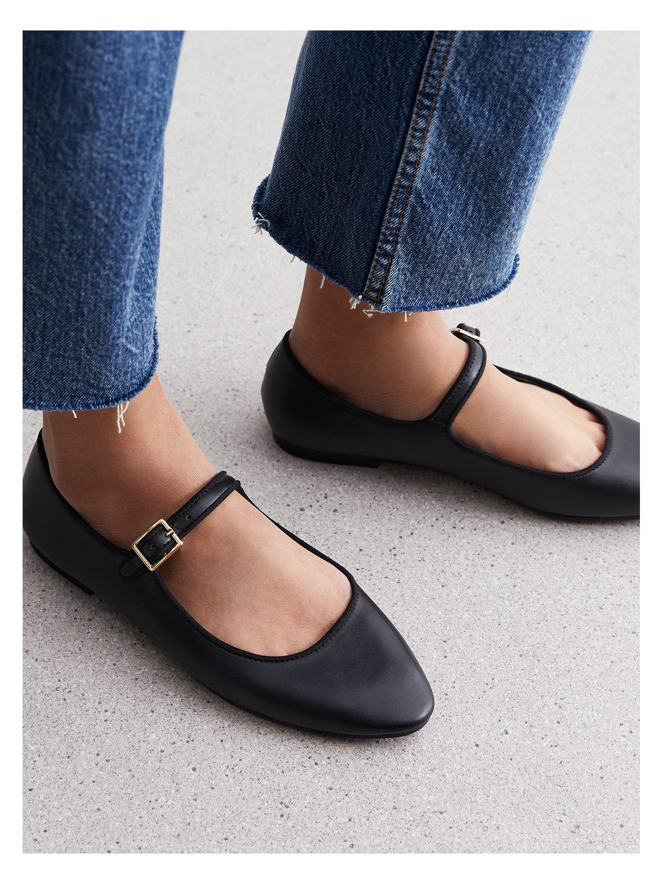 Black strappy ballet flats best sale