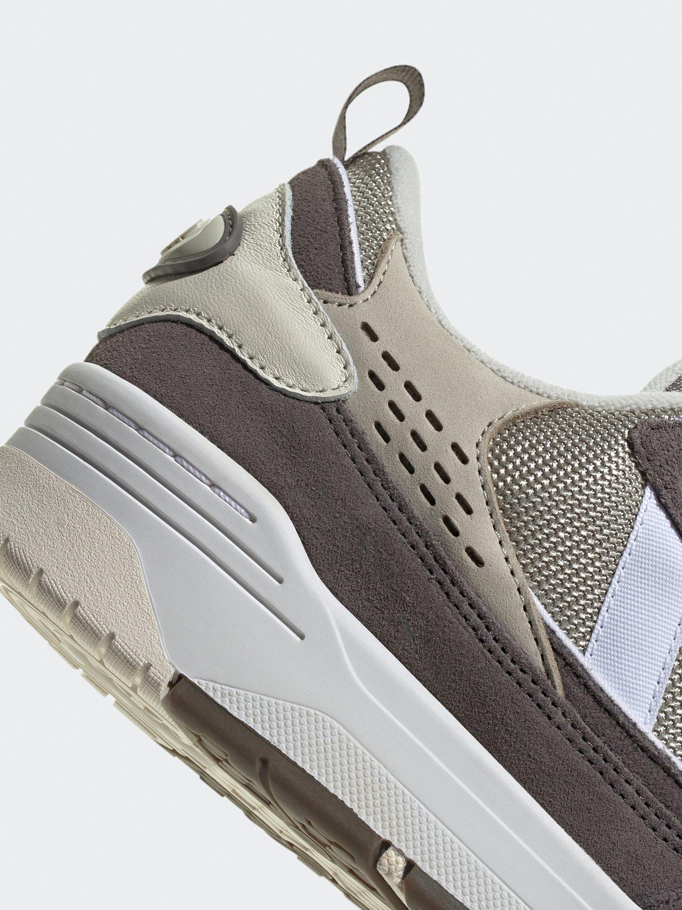 Image 6 of 6 of adidas Originals Men's Adi2000 Trainers - Dark Grey