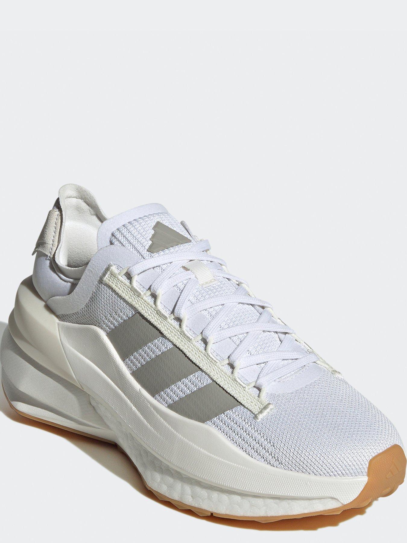 Image 2 of 7 of adidas Sportswear Women's Avryn_x Trainers - White