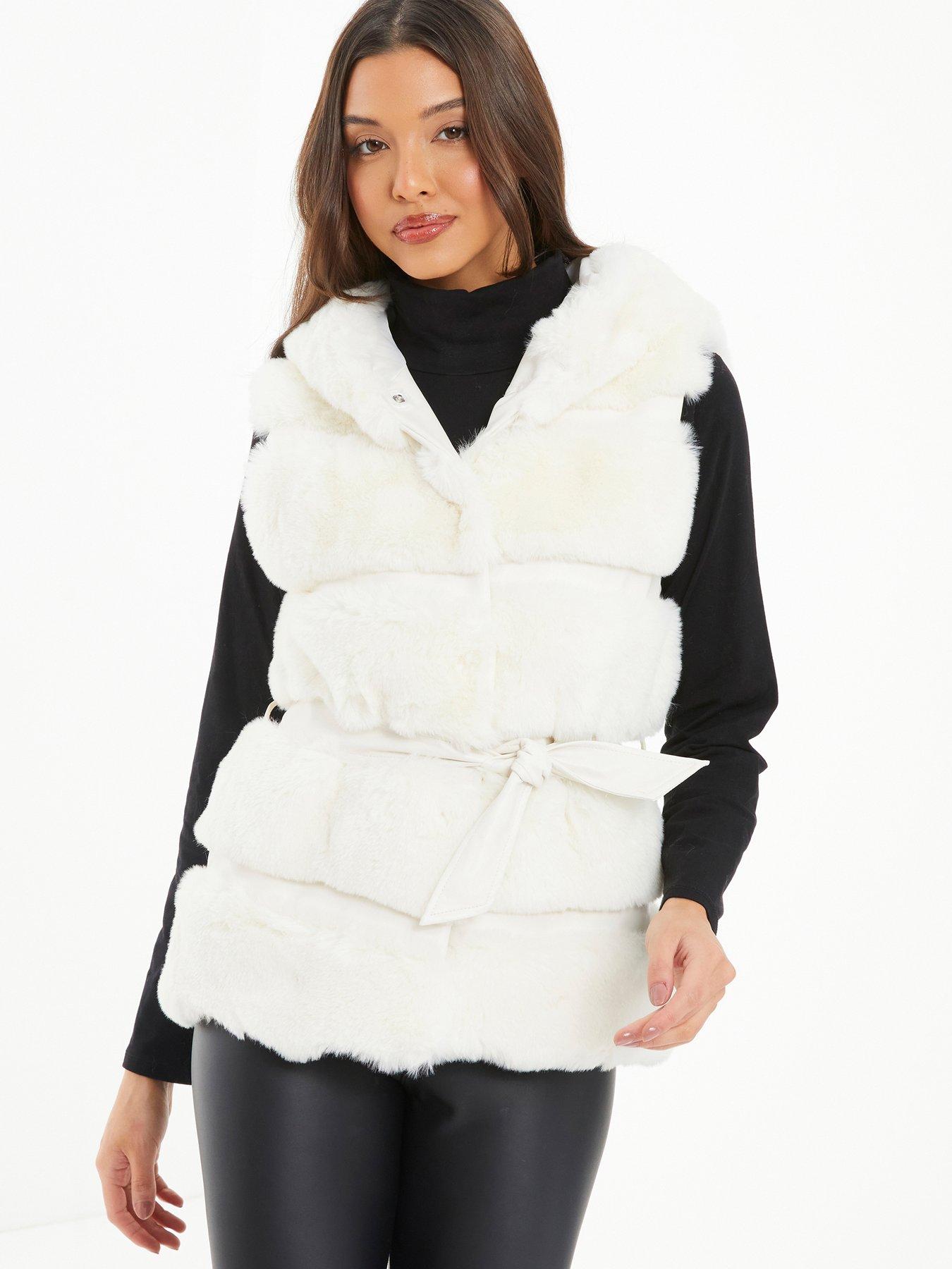 Faux fur clearance hooded gilet uk