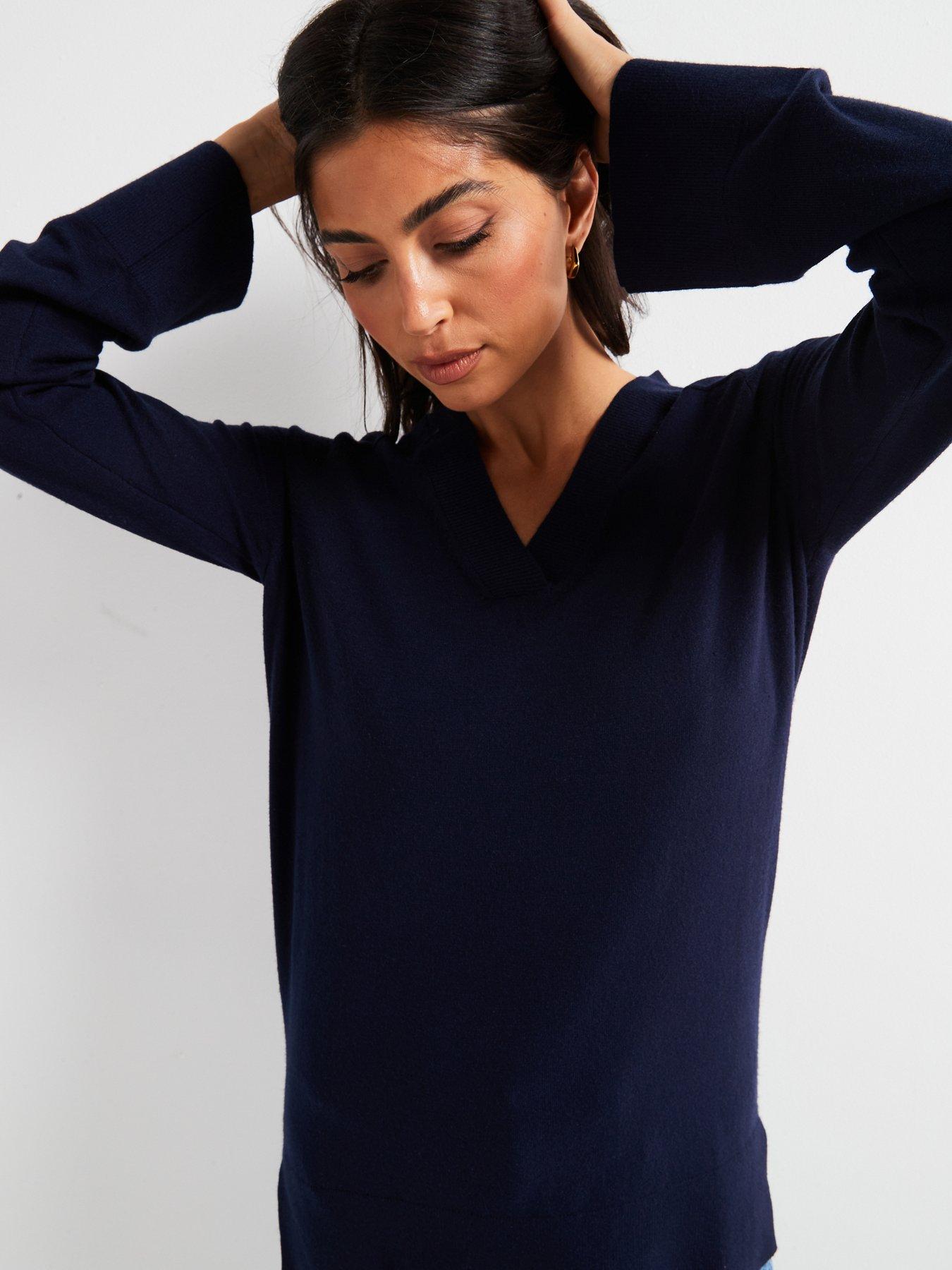 Image 4 of 6 of Everyday V Neck Longline Jumper - Navy