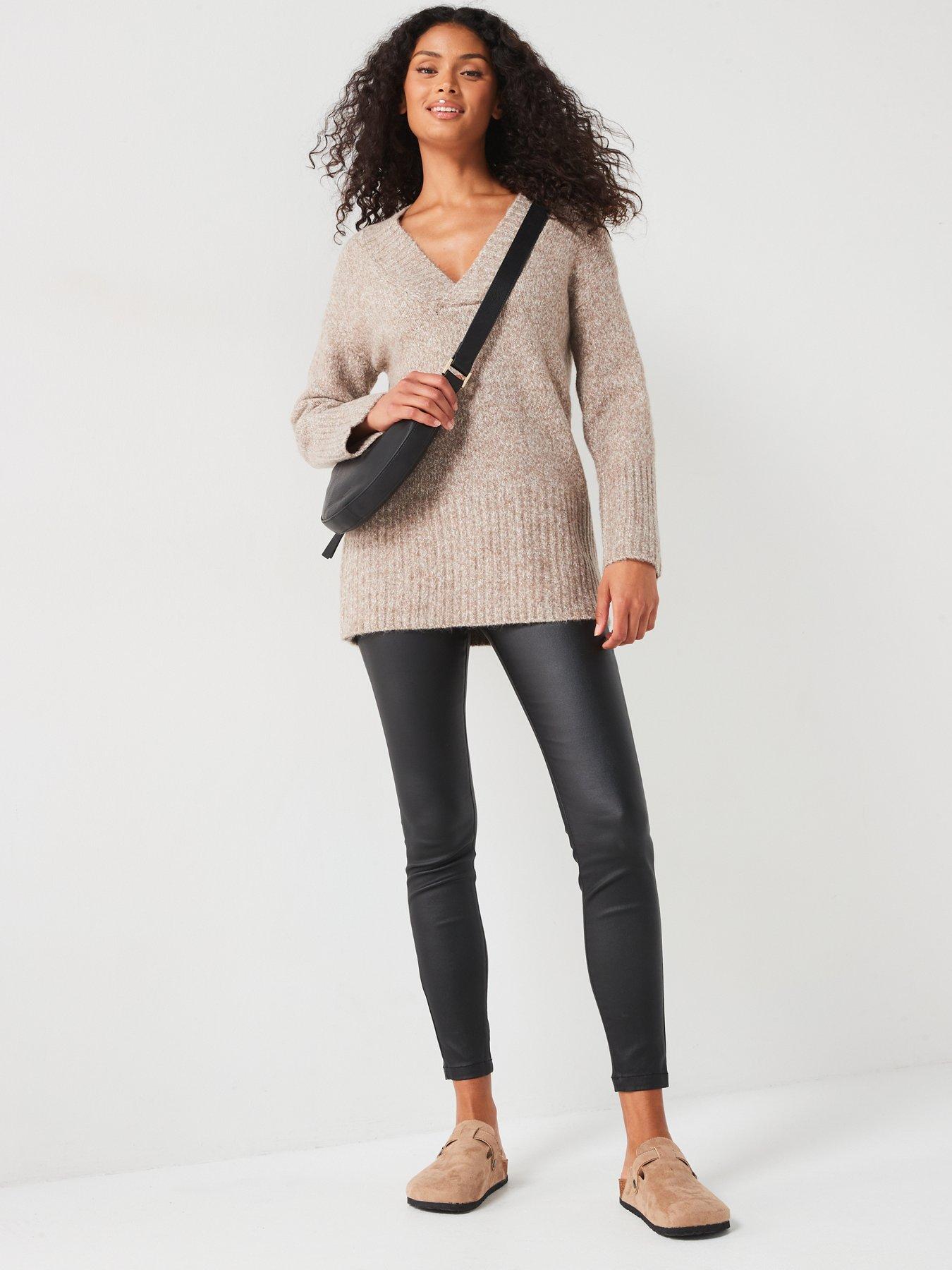 Double V Rib Jumper Black