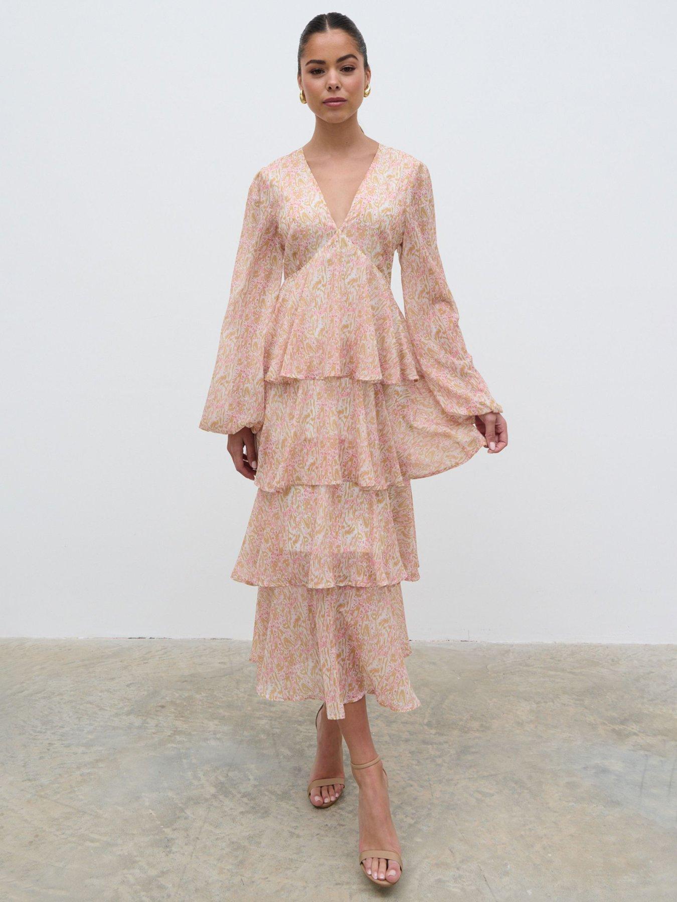 Pretty dresses with sleeves outlet