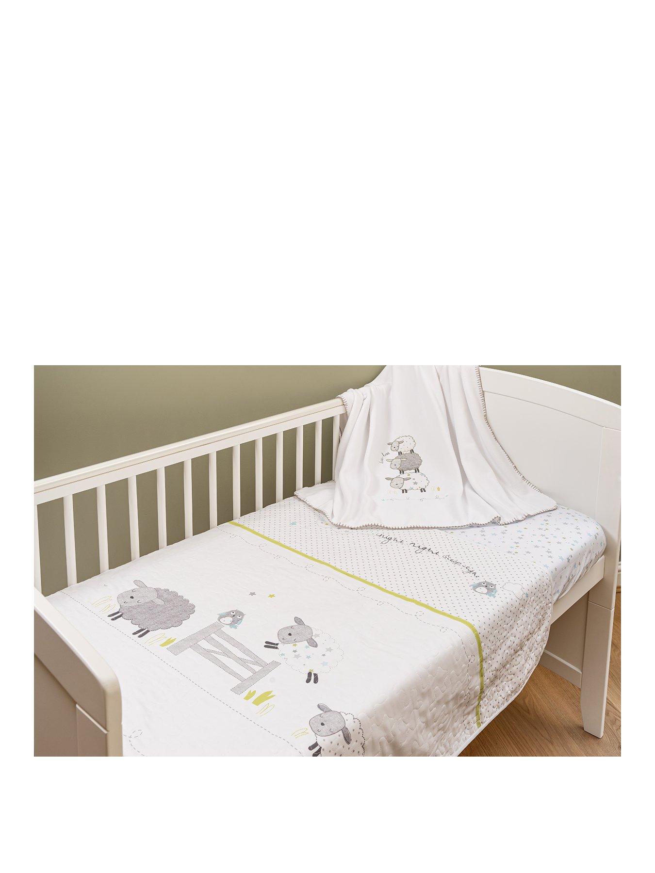 Fleece cot bed outlet fitted sheet