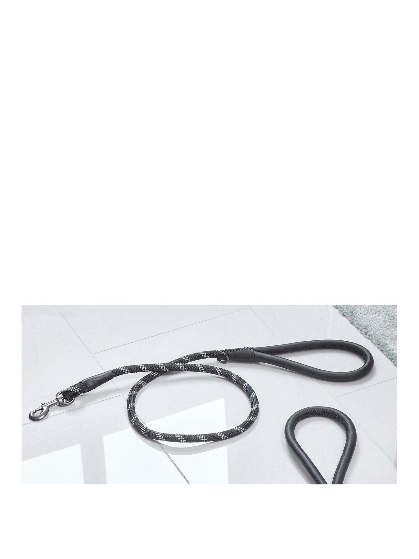 Product photograph of Zoon Primo Reflective Dog Leads from very.co.uk