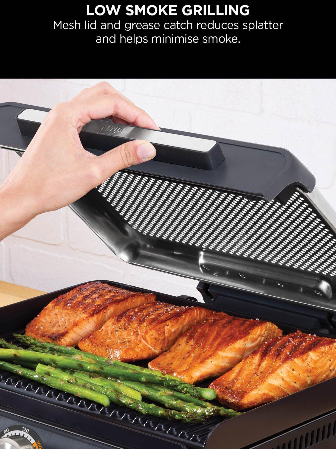 Flat indoor outlet grill