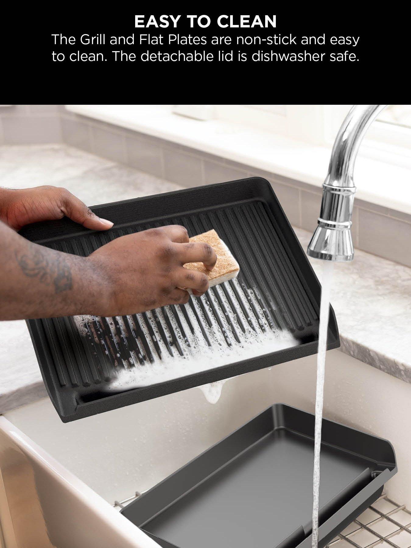 Image 6 of 7 of NINJA Sizzle Low Smoke Indoor Grill &amp; Flat Plate GR101UK
