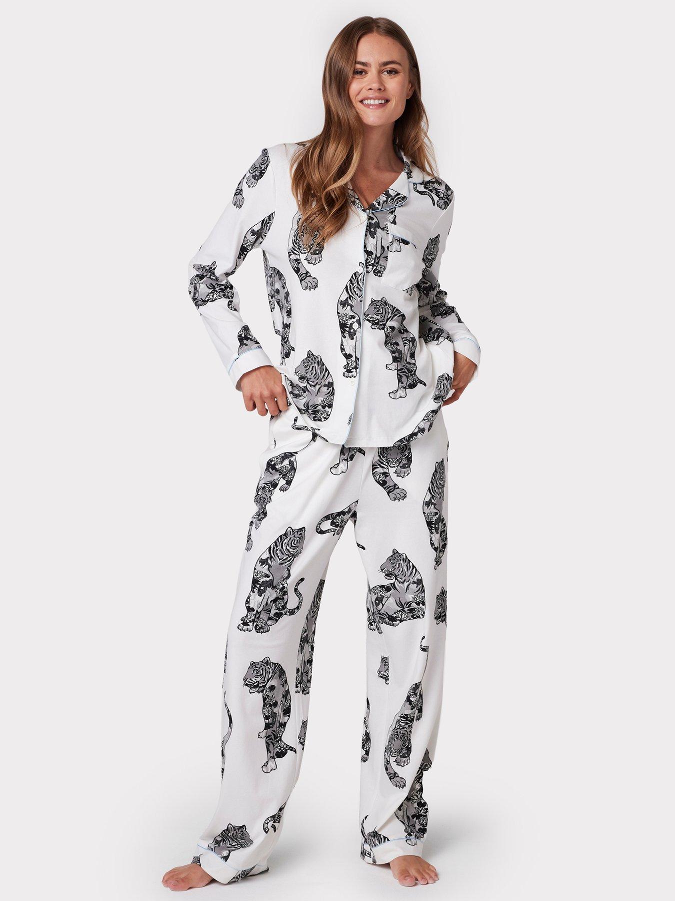 Image 1 of 6 of CHELSEA PEERS Printed Button Up Pyjama's - White