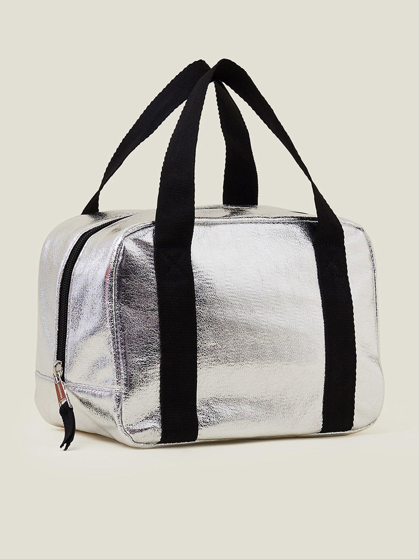 Image 2 of 3 of Accessorize T Lunchbox