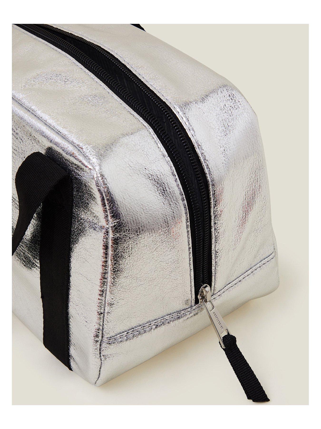 Image 3 of 3 of Accessorize T Lunchbox