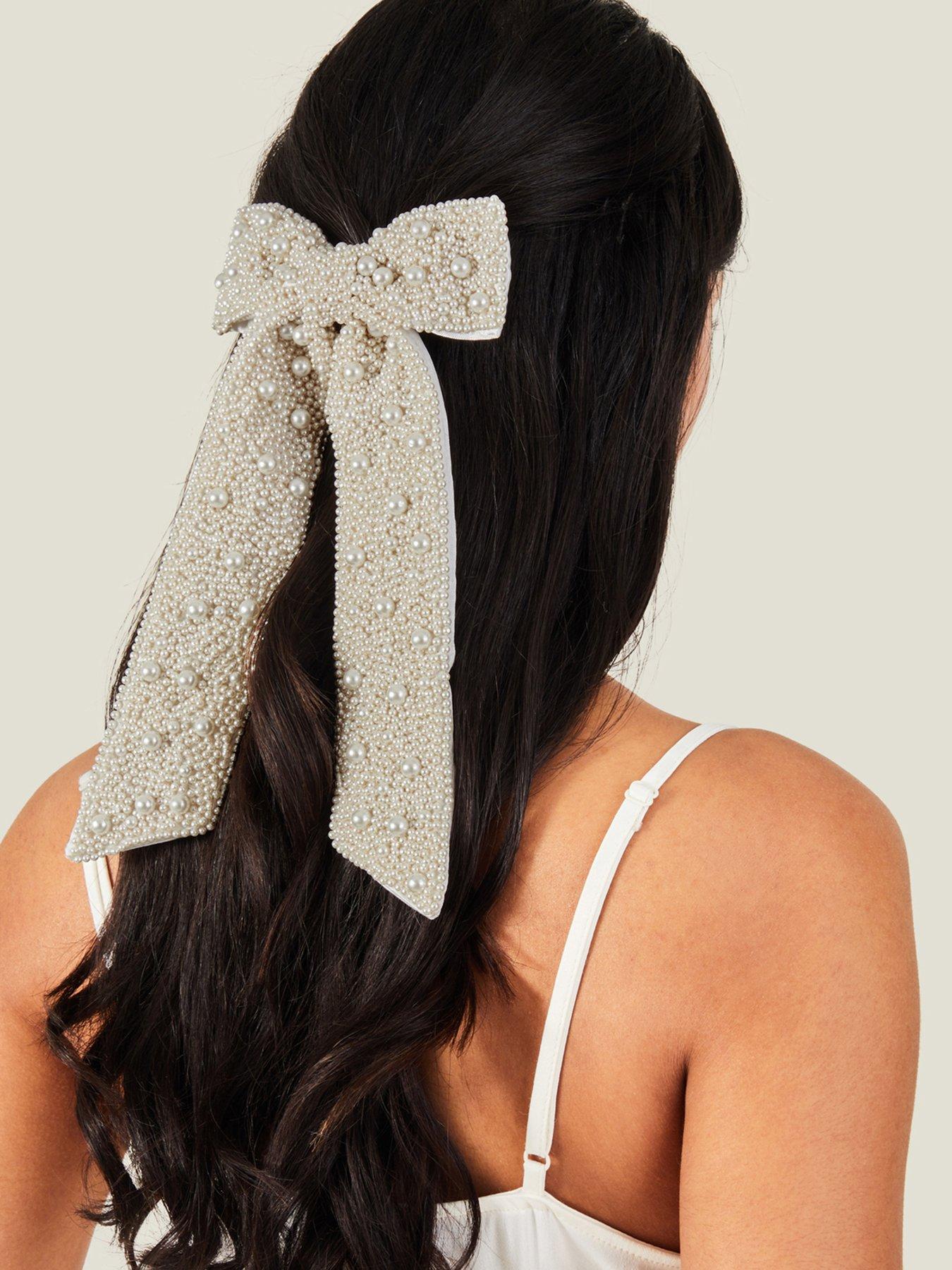 Image 2 of 4 of Accessorize Statement Pearl Hair Bow