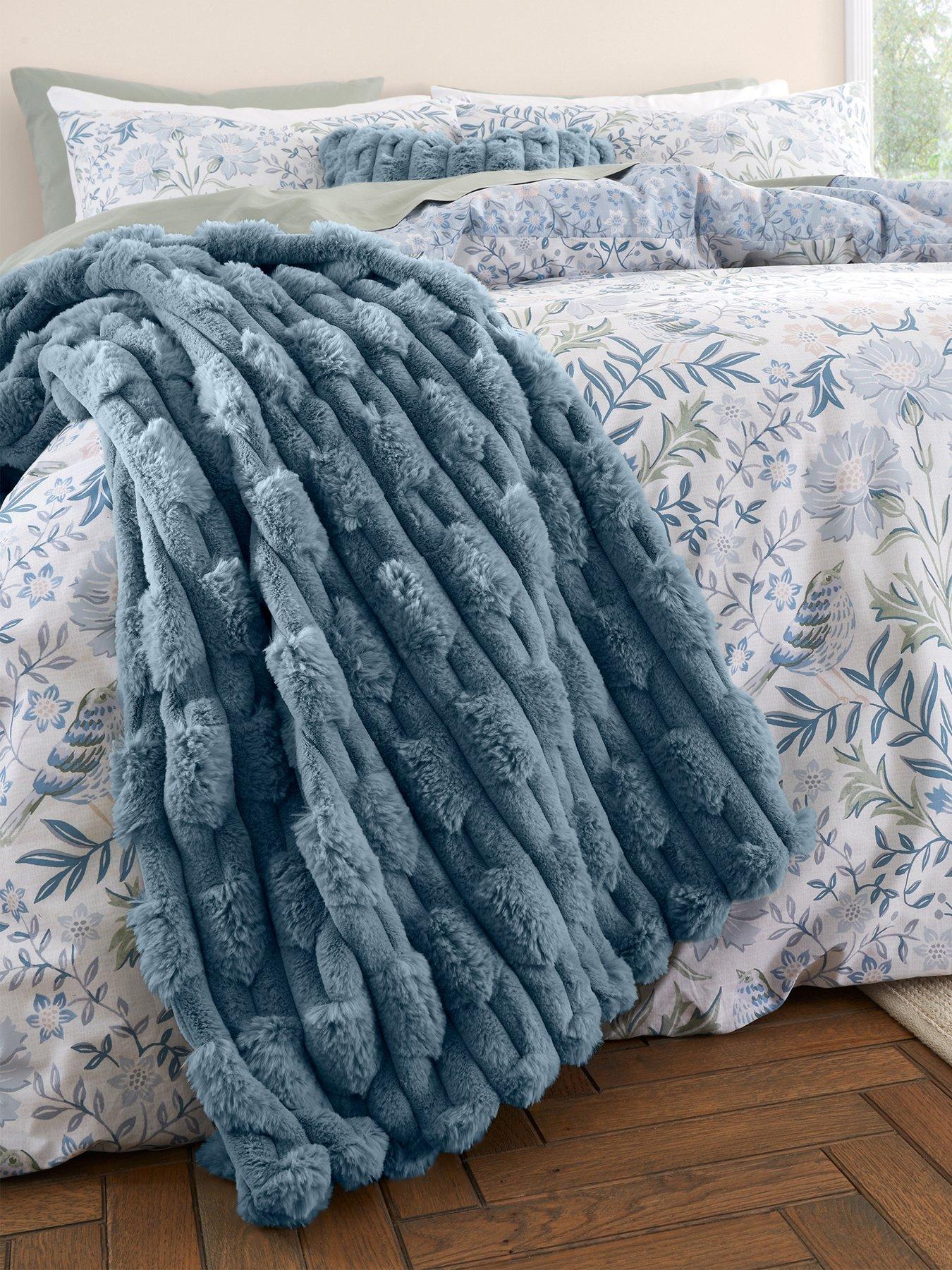Bianca Carved Faux Fur Cosy Throw in Blue 150x200cm