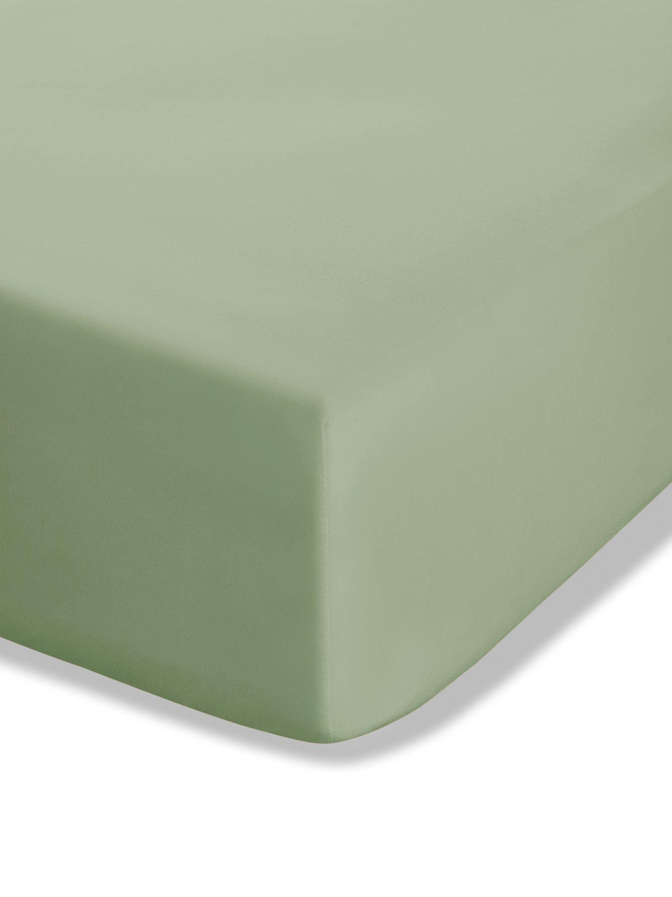 Catherine Lansfield Easy Iron Extra Deep Fitted Sheet
