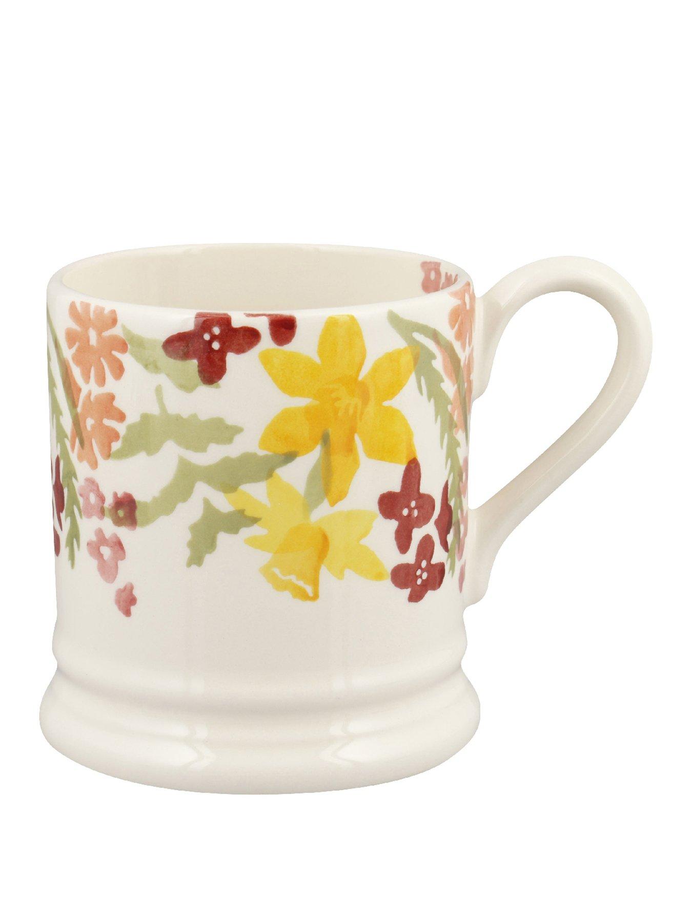 Product photograph of Emma Bridgewater Wild Daffodils 1 2 Pint Mug from very.co.uk