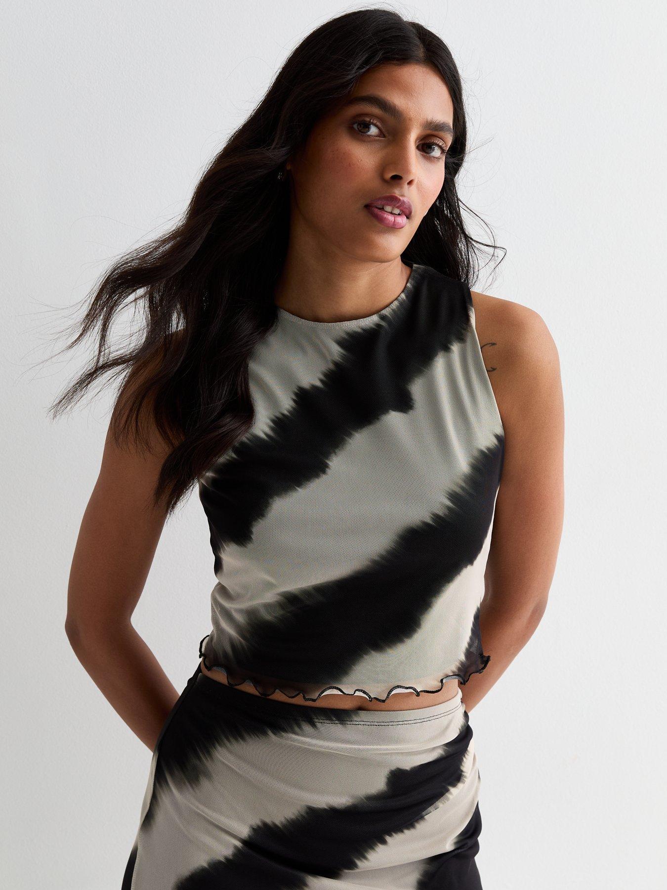 New Look Black Diagonal Stripe Mesh Racer Crop Top